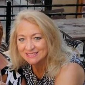 Meet your Posher, Kira